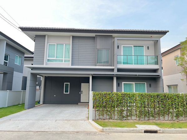 For SaleHousePathum Thani,Rangsit, Thammasat : JJ174 Village for sale, Centro Phahon-Vibhavadi 2 (got everything as in the picture), near Future Park Rangsit, only 2 minutes.