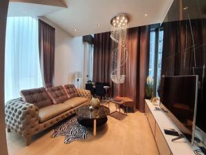 For RentCondoWitthayu, Chidlom, Langsuan, Ploenchit : Condo 28 Chidlom for rent, luxury decorated room with the most special price Near Central Chidlom only 180 meters