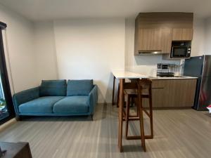ให้เช่าคอนโดปิ่นเกล้า จรัญสนิทวงศ์ : The Parkland Charan - Pinklao Condo for rent : 1 bedroom for 30 sqm. Pool View on 20 fl. C building. With fully furnished and electrical appliances.Next to MRT Bangyikhan​.Rental only for 14,000 / m.