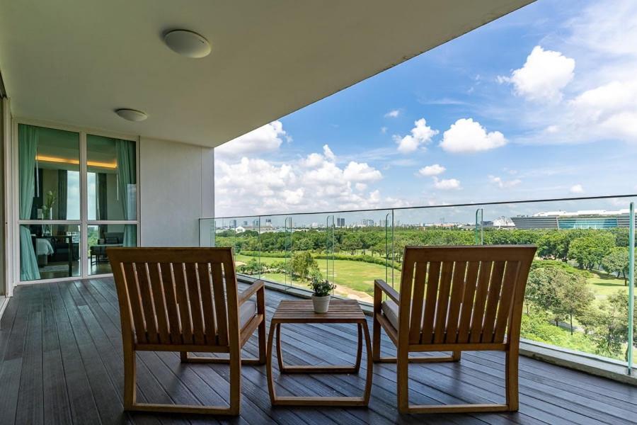 For RentCondoVipawadee, Don Mueang, Lak Si : Condo 177 sqm. For rent, North Park Place, golf course view Tel.088-818-1859