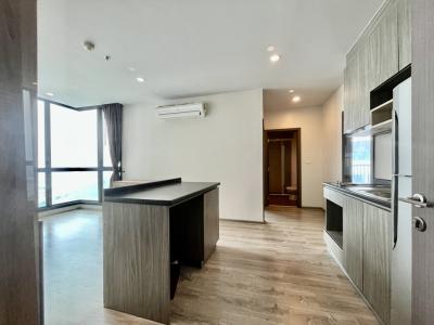 For SaleCondoKhon Kaen : For Sale 2 bedrooms Condo The Base Height Mittraphap-Khon Kaen, Mueang Khon Kaen District Khon Kaen near Central Plaza