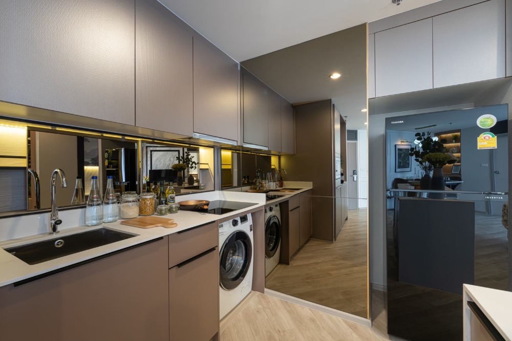 For SaleCondoBangna, Bearing, Lasalle : Urgent sale!!! Ideo Mobi east point fully fitted 3bed 3bath 84.22Sqm, Ready to move.