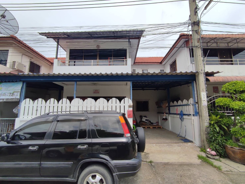 For SaleTownhouseBang kae, Phetkasem : Selling cheap!!! Townhome, Thawi Thong Village, Petchkasem 110, area 28 sq m., good location, very good neighbors