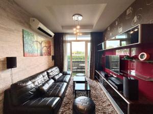 For SaleCondoChiang Mai : Selling very cheaply! Unique@ Koo Mueang Condo, only 4.1 MB Tel. : 098-9690236 (Janny)