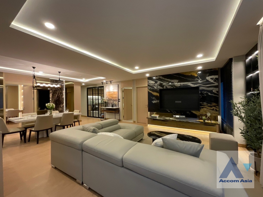 ขายคอนโดวิทยุ ชิดลม หลังสวน : 3 Bedrooms Condominium for Sale and Rent in Ploenchit, Bangkok near BTS Ploenchit at Navin Court (AA34379)