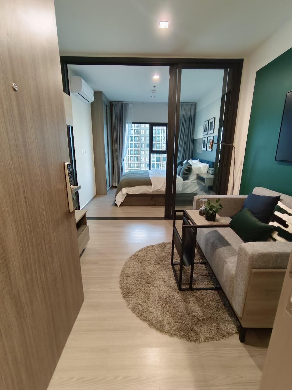 For SaleCondoRama9, Petchburi, RCA : Urgent sale 🔥🔥🔥 1 bed, The Base Phetchaburi, fully furnished room, ready to move in, special price, only 3.69 minus, book today, get free central for 5 years!!️