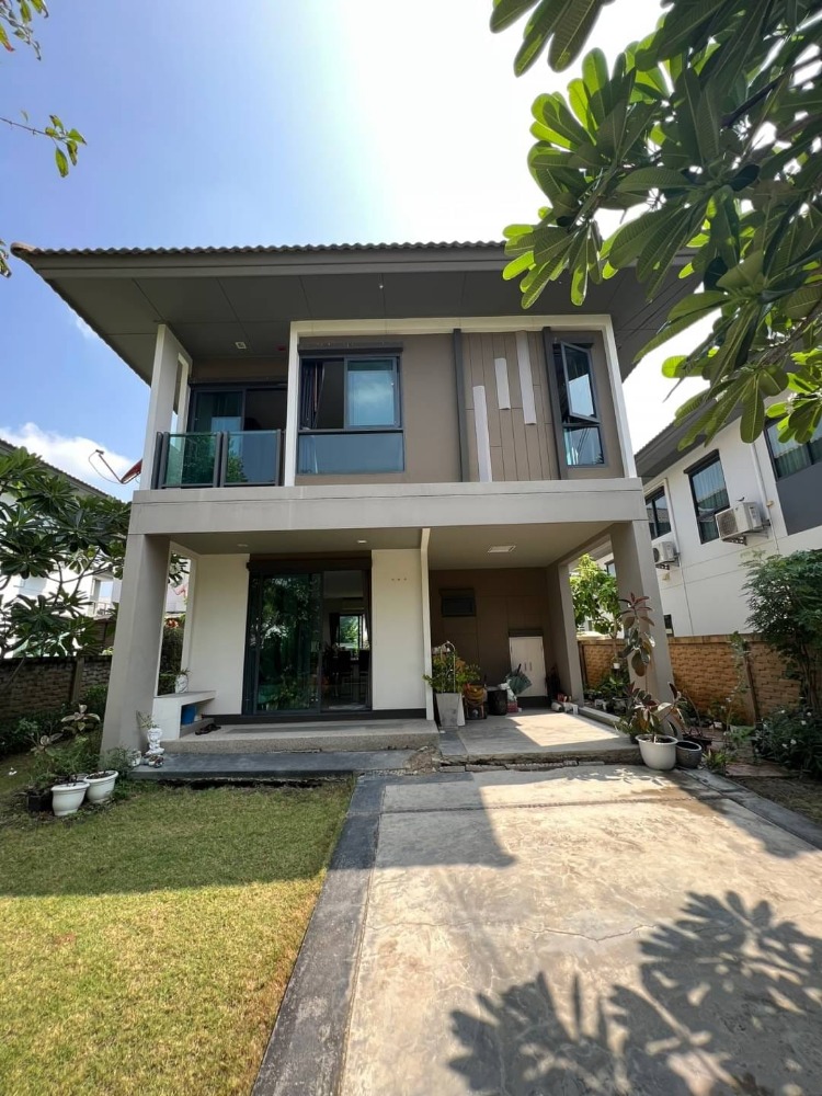 ขายบ้านบางนา แบริ่ง ลาซาล : JJ325   ขายถูกต่ำกว่าทุน บ้านเดี่ยว 2ชั้น พร้อมสวนสวย หิ้วกระเป๋าพร้อมอยู่ #ขายบ้านพร้อมเฟอร์นิเจอร์