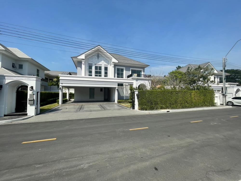 For SaleHouseLadkrabang, Suwannaphum Airport : New house for sale, Perfect Masterpiece, Sukhumvit 77, near the mall, 4 bedrooms, 5 bathrooms, corner plot