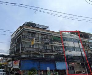For SaleShophousePattaya, Bangsaen, Chonburi : Commercial building for sale, cheap, 2 booths, Phraya Satja Road, Chonburi