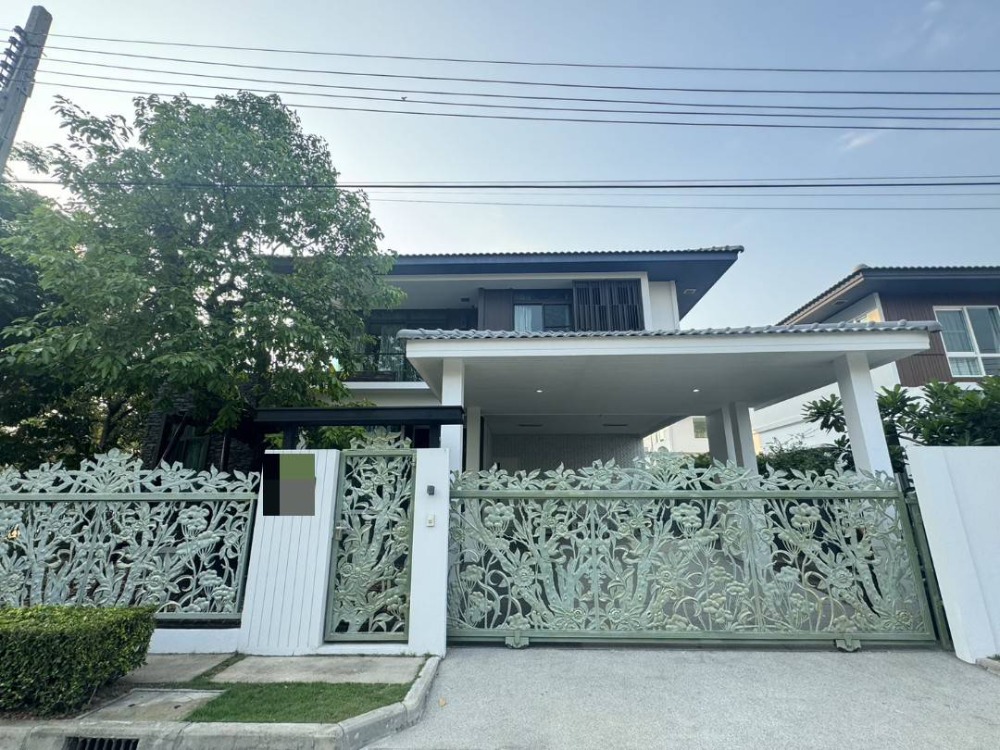 For RentHouseBang kae, Phetkasem : 2-story detached house for rent Next to Kanchanaphisek Road, Bang Khae District, near The Mall Bang Khae. The house is ready to move in.