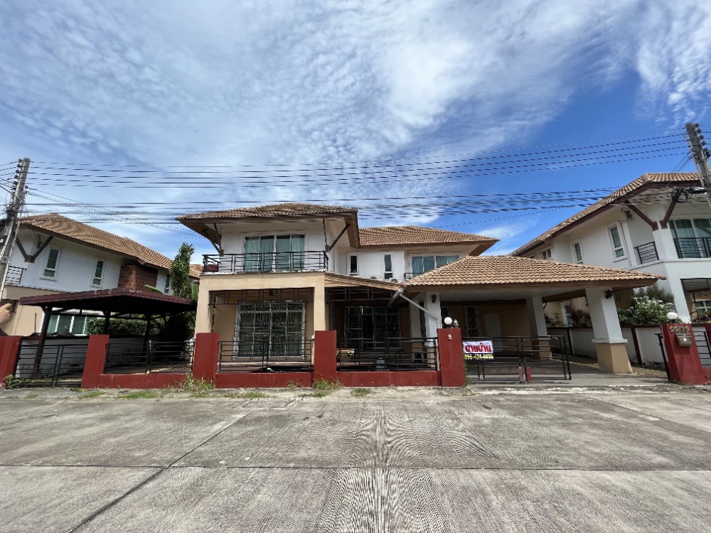 For SaleHouseRayong : Urgent sale, 2-storey detached house, 94 square meters, Term Sub Natural Home Village, in the heart of the city, Rayong, not flooded.