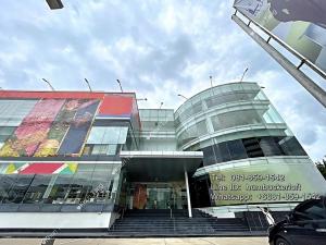 ให้เช่าโชว์รูม สํานักงานขายรัชดา ห้วยขวาง : พื้นที่ธุรกิจสำหรับร้านอาหาร/ ผับ/ บาร์/ โชว์รูม/ออฟฟิศ ให้เช่า รัชดา