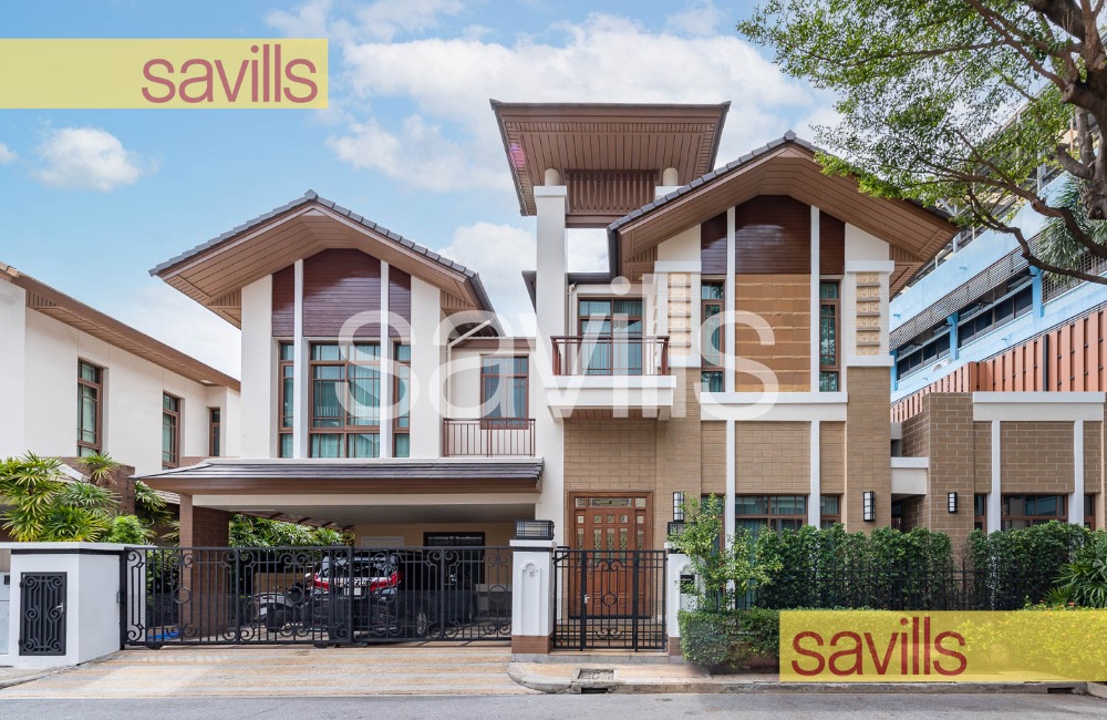 For SaleHouseOnnut, Udomsuk : Baan Sansiri Sukhumvit 67 A house for sale 4 beds and 5 baths in Sukhumvit, near BTS Phra Khanong