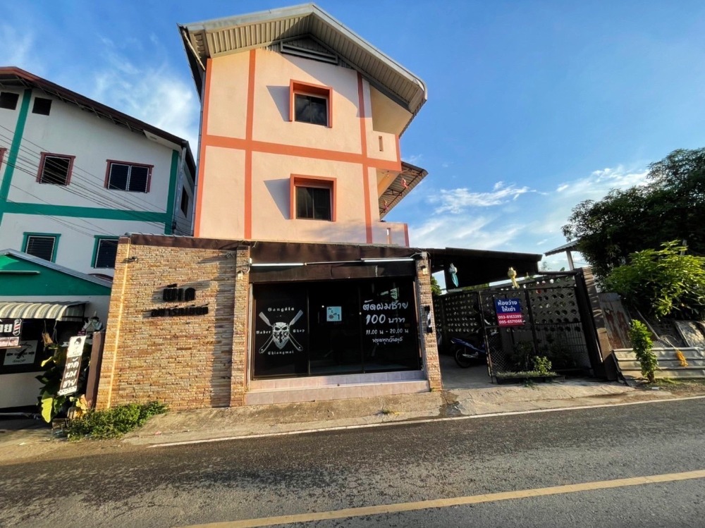 For SaleBusinesses for saleChiang Mai : Chiang Mai dormitory for sale with full tenant Located in downtown Chiang Mai, Soi Chom Chan, near the airport / Central Airport.