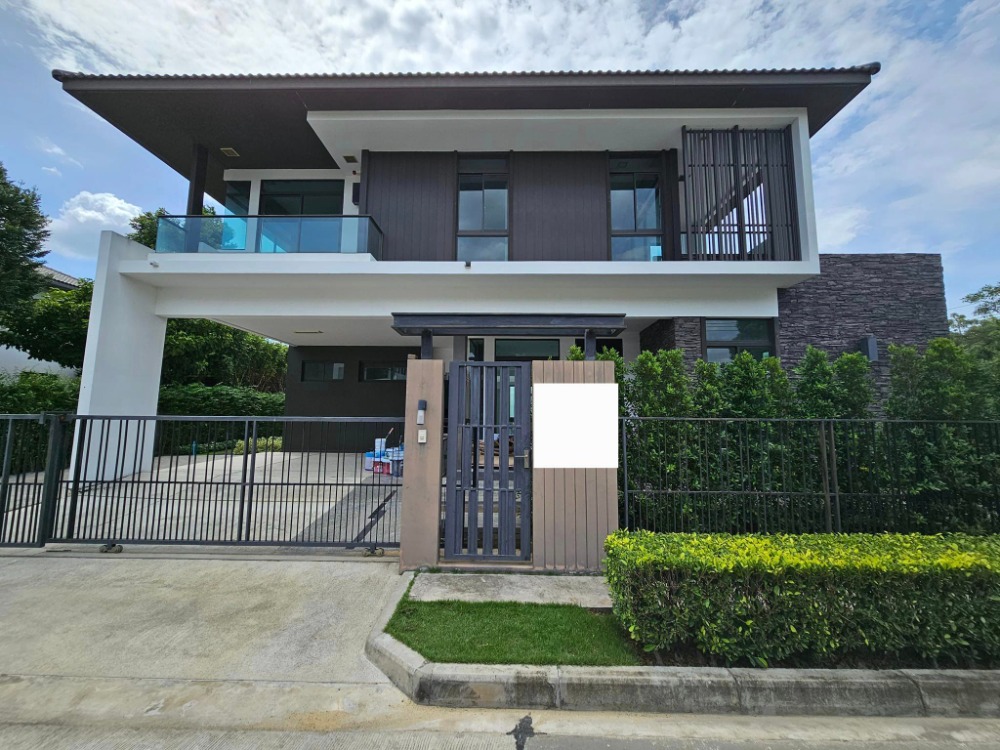 For SaleHouseThaphra, Talat Phlu, Wutthakat : Single house, Manthana Kanlapaphruek, Wongwaen, newly decorated, plus air conditioners throughout the house, making a new garden, built-in tight, like getting a first-hand house