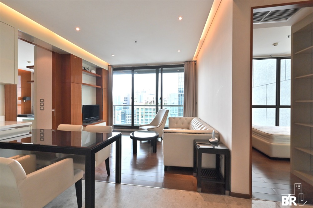 For SaleCondoSukhumvit, Asoke, Thonglor : 📌 Best price of The Address Sukhumvit 28 📌 2 bedrooms, 67 sq.m. high floor, Beautiful room, fully furnished ready to move in