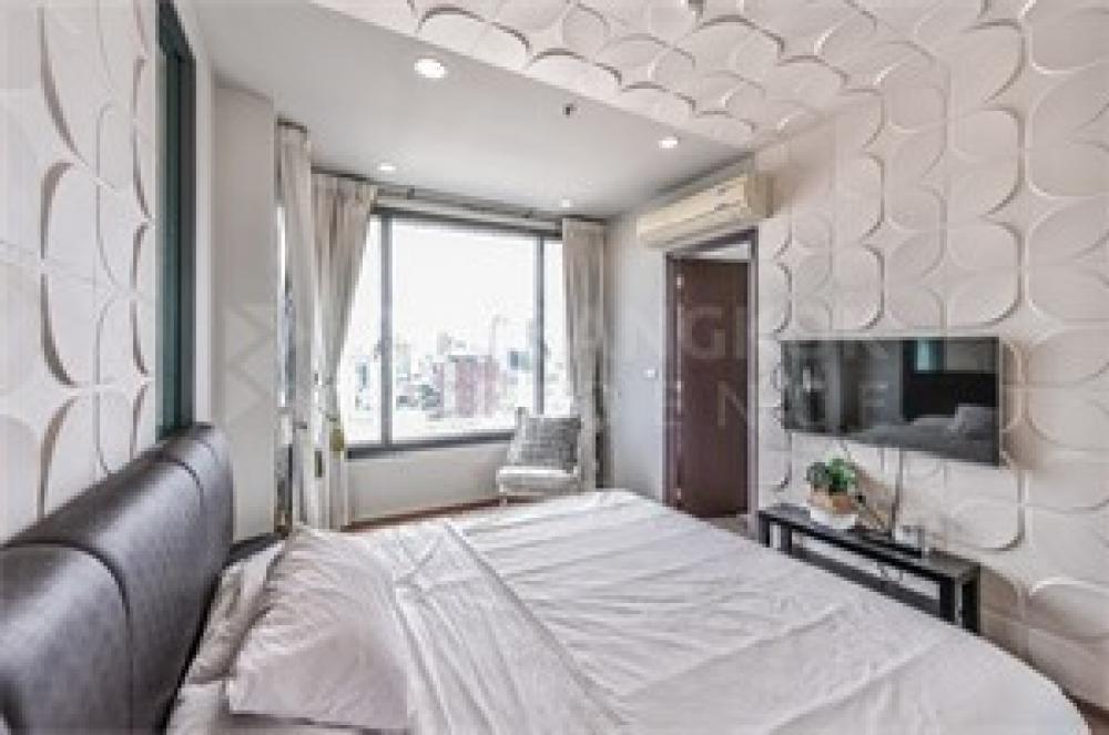 For SaleCondoRatchathewi,Phayathai : Sale!! Pyne by sansiri nearby BTS ratchathewi(0meter) contact: Pook 0802362424
