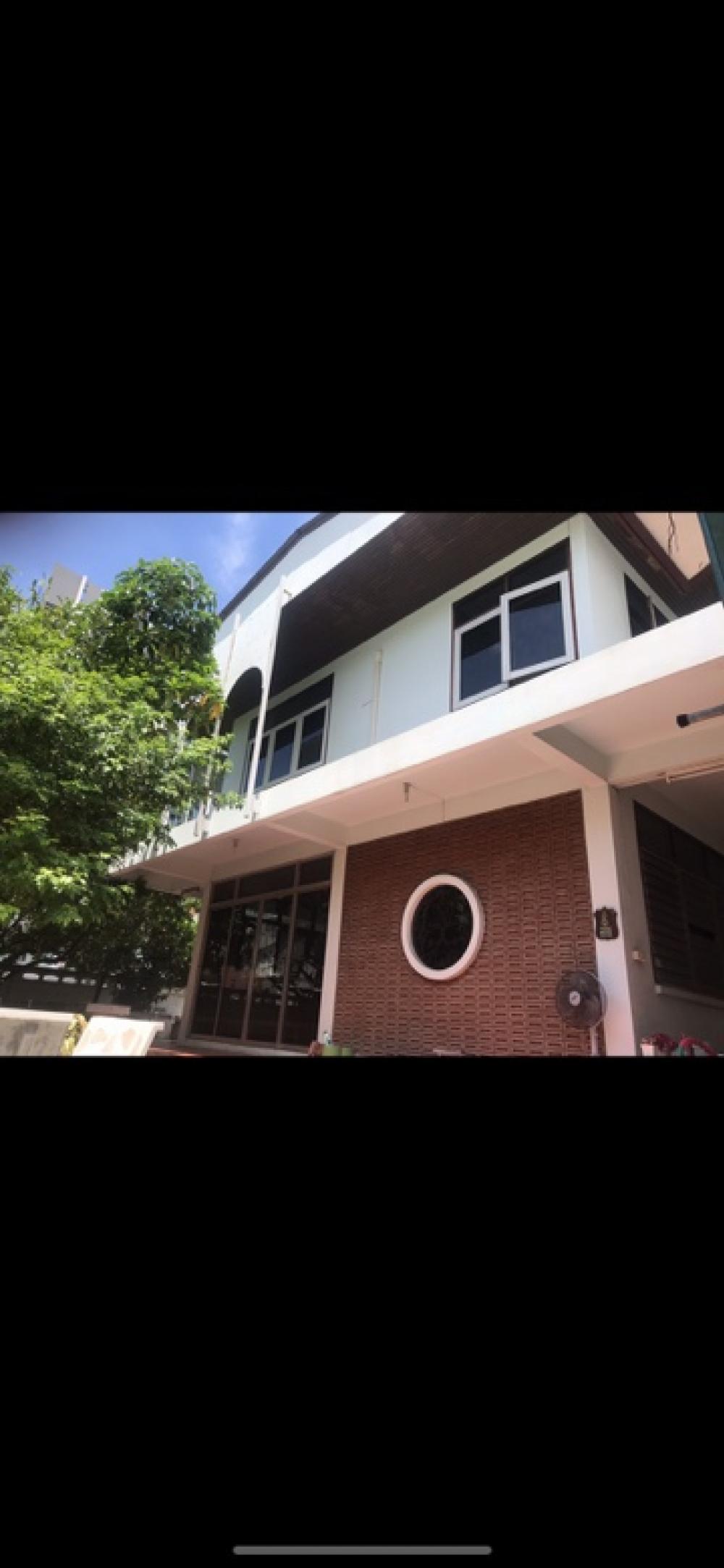 For SaleHouseRatchadapisek, Huaikwang, Suttisan : House for sale 217 square meters near MRT Sutthisan