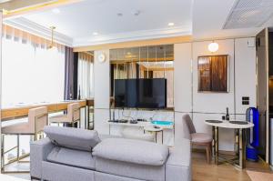 ให้เช่าคอนโดสยาม จุฬา สามย่าน : Code C20230600134....Ashton Chula - Silom สำหรับเช่า, 1 ห้องนอน, 1 ห้องน้ำ , ชั้นสูง, แต่งครบ, พร้อมเข้าอยู่