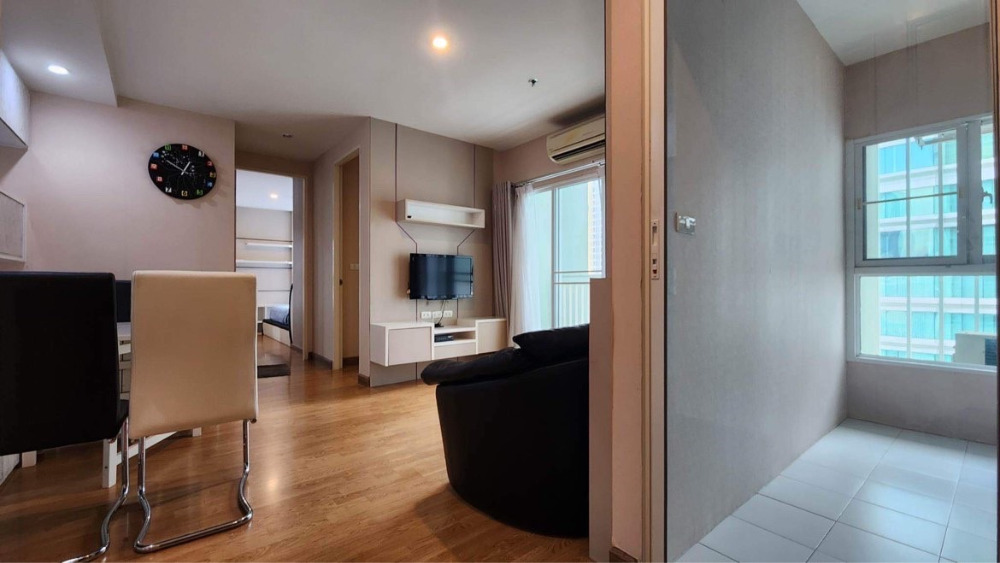For SaleCondoRama9, Petchburi, RCA : For sale: Parkland Grand Asoke, 2 bedrooms, 1 bathroom, swimming pool view, with regular parking on title deed.