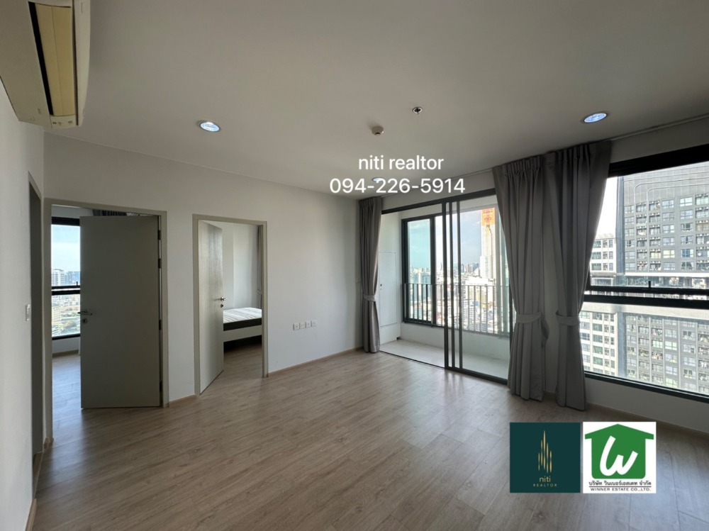 For SaleCondoRatchathewi,Phayathai : Condo for sale, Ideo Q Ratchathewi: IDEO Q RATCHATHEWI, 2 bedrooms, high floor, new room, never been in. Convenient transportation near BTS Ratchathewi and Airport Rail Link Phaya Thai.