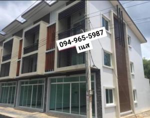 For SaleTownhouseHatyai Songkhla : 📍 Selling the first 3-storey townhome * Near Hat Yai airport, 3 km. Baan Apiphaiboonsap project, 3.6 million baht.