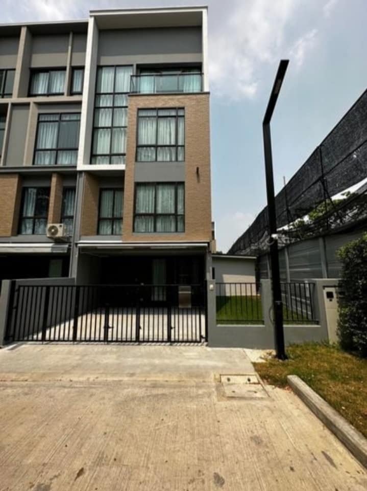 For SaleTownhousePattanakan, Srinakarin : JJ344 Selling Estara Haven Village, Phatthanakan Soi Phatthanakan 20