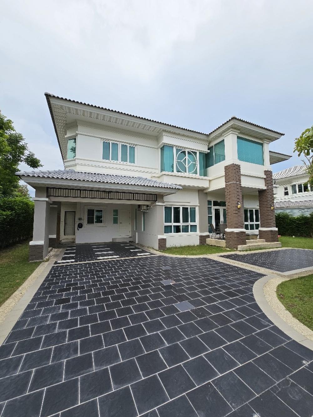 For SaleHousePhutthamonthon, Salaya : 📢Single house for sale, luxuriously decorated, Modern Classic, Supalai Prima Villa project, Phutthamonthon Sai 3, a lot of area up to 132 sq m. In front of the house there is no light pole.