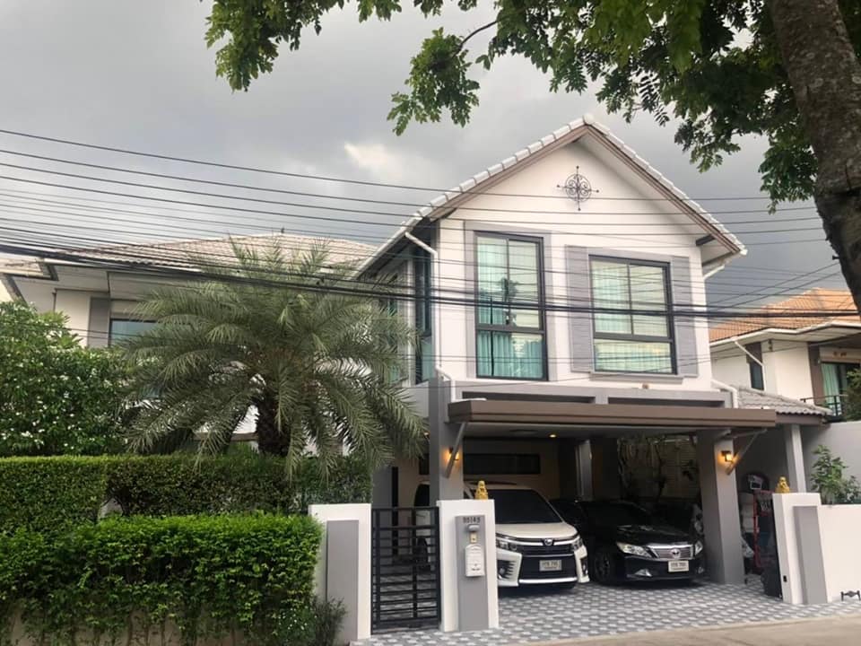 For SaleHousePathum Thani,Rangsit, Thammasat : House for sale with swimming pool Built-in, behind the corner (north) 118 sq m. 430 sq m. Ban Fah Piyarom Village, Lam Luk Ka Khlong 6 House with swimming pool