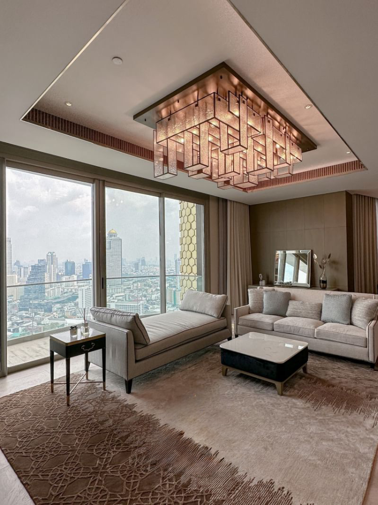 For RentCondoWongwianyai, Charoennakor : The Residences at Mandarin ORIENTAL 3b3b, large room, high floor view of the Chao Phraya River ready to move in