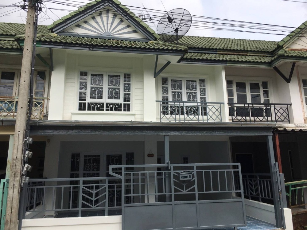 For SaleTownhousePathum Thani,Rangsit, Thammasat : PT1 Townhouse for sale, Pruksa 12 Village, Rangsit Khlong 3 #Townhouse Khlong 3 #Pruksa 12 #Rangsit Khlong 3 #Rangsit Nakhon Nayok