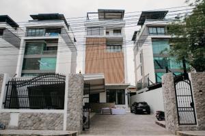 For SaleHome OfficeYothinpattana,CDC : S2607 Home office for sale, 5 floors + 1 roof deck, next to Central Eastville, can walk to the mall