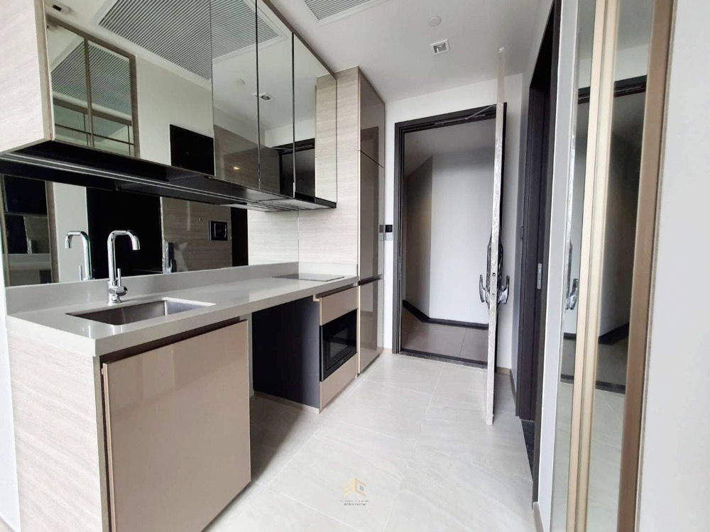 ขายดาวน์คอนโดลาดพร้าว เซ็นทรัลลาดพร้าว : ด่วน ‼️ ห้องราคาพิเศษ : The Crest Park Residences ( 1 ห้องนอน ฝั่งสวน )