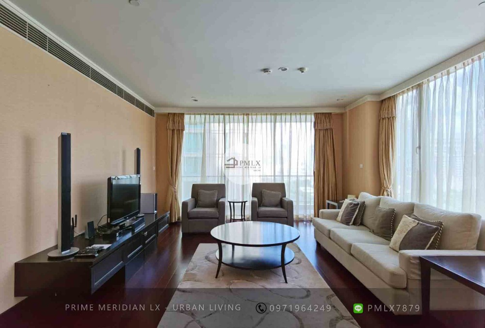 For RentCondoWitthayu, Chidlom, Langsuan, Ploenchit : The Park Chidlom - Large Sized 4 Bedroom Condo / Fully Furnished Ready To Move In / Close To BTS Chidlom