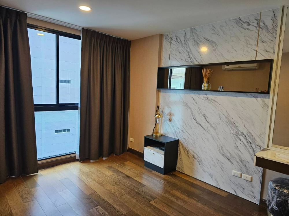 ขายคอนโดวงเวียนใหญ่ เจริญนคร : เฟอร์นิเจอร์ Built-in สภาพดี พร้อมเข้าอยู่