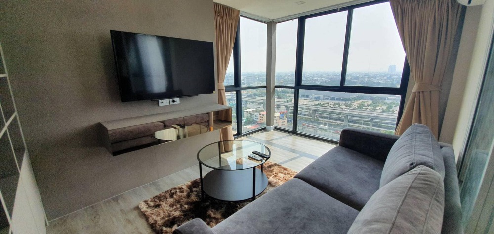For RentCondoOnnut, Udomsuk : 📣 Rent with us and get 500! For rent, Moff room, 2 floors, The Sky Sukhumvit, beautiful room, good price, very inviting, message me quickly!! MEBK09576