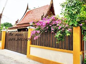 For SaleHousePathum Thani,Rangsit, Thammasat : 2-storey detached house for sale with swimming pool and office, area 3 ngan 61 sq m, next to the main road, Lam Luk Ka Khlong 4