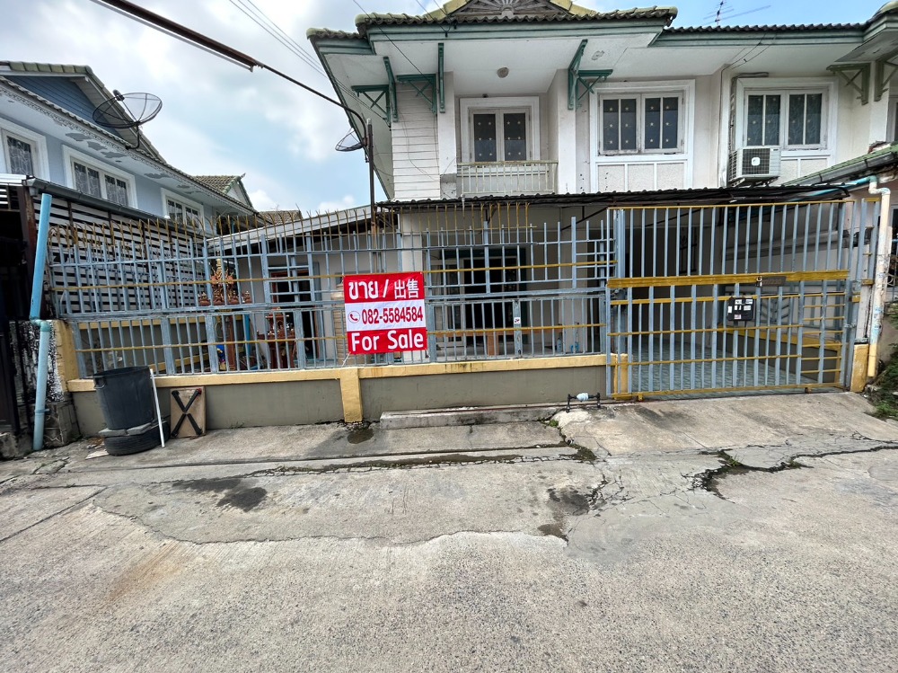 For SaleTownhousePathum Thani,Rangsit, Thammasat : Best price!! The beginning of the project!! Twin house for sale, Pruksa 13, area 35 sq m, extending to fill the area Near Future Park Rangsit, near Big C Khlong 3, express!