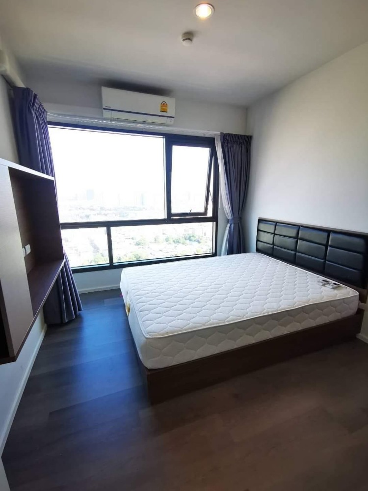 For RentCondoBang Sue, Wong Sawang, Tao Pun : The Stage Tao Poon, away from Tao Poon Interchange Station and Gateway Mall, 1 bedroom, 1 bathroom, 33 sq m., 27th floor, available 1 Nov.