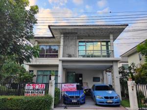 ขายบ้านพัฒนาการ ศรีนครินทร์ : ขายบ้านเดี่ยวต่ำกว่าทุน ซอยอ่อนนุช 80 แบบ Victor 1 ใน 4 แบบ ของโครงการเพอเฟค เพลส 3นอน 3น้ำ เพิ่มห้องอเนกประสงค์ชั้นล่างอีก 1 ห้อง พร้อมแอร์ 5 เครื่อง เครื่องซักผ้า 1 เครื่อง ทำเลเยี่ยมใกล้โมโนเรลสายสีเหลือง ตลาดสด โรงเรียนเตรียมอุดมศึกษาพัฒนาการ ซีคอนสแค