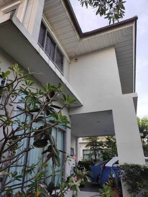 ขายบ้านพัฒนาการ ศรีนครินทร์ : ขายบ้านเดี่ยวต่ำกว่าทุน ซอยอ่อนนุช 80 แบบ Victor 1 ใน 4 แบบ ของโครงการเพอเฟค เพลส 3นอน 3น้ำ เพิ่มห้องอเนกประสงค์ชั้นล่างอีก 1 ห้อง พร้อมแอร์ 5 เครื่อง เครื่องซักผ้า 1 เครื่อง ทำเลเยี่ยมใกล้โมโนเรลสายสีเหลือง ตลาดสด โรงเรียนเตรียมอุดมศึกษาพัฒนาการ ซีคอนสแค