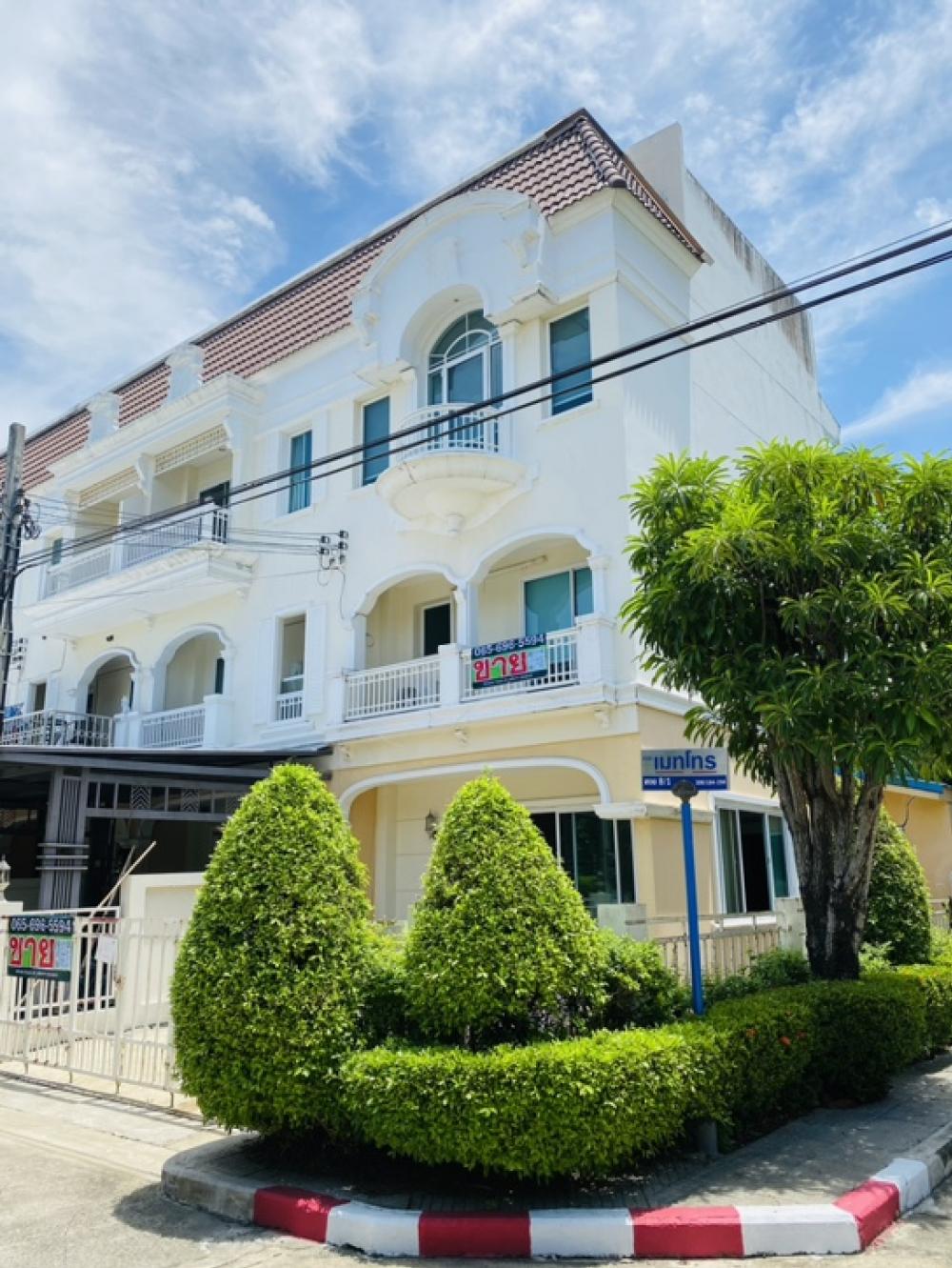 For SaleTownhouseThaphra, Talat Phlu, Wutthakat : 🎉 3-storey townhome for sale, Metro Park Sathorn Kanlapaphruek (Metro Park Sathorn), near MRT BTS Bang Wa, Wutthakat.