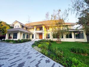 For SaleHousePathum Thani,Rangsit, Thammasat : Single house for sale in more than rai area: Mueang Ek Village, Project 3, Pathum Thani