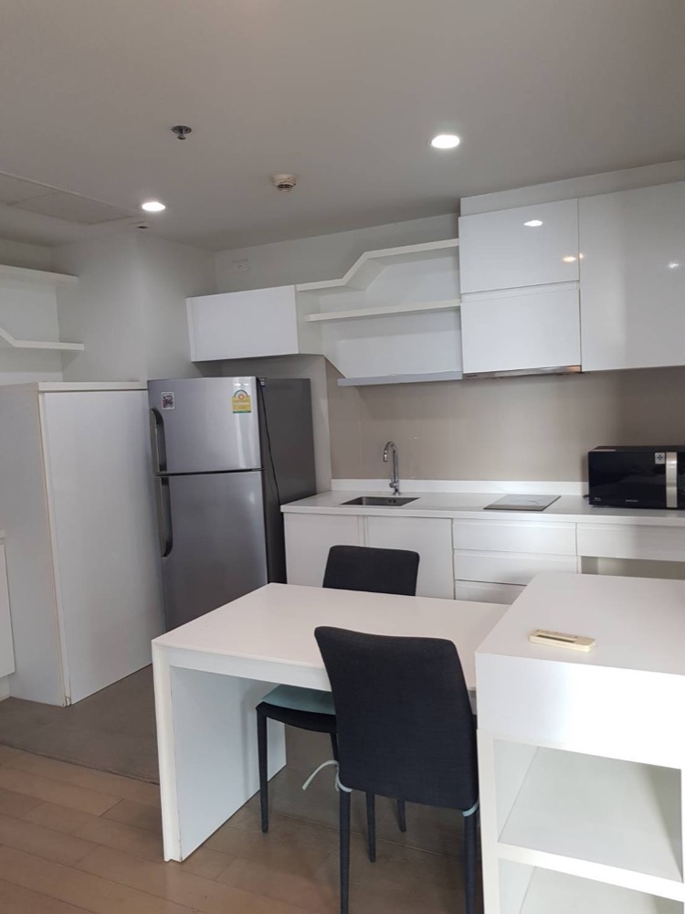 For RentCondoRatchathewi,Phayathai : Urgent rent, 2 bedrooms, 2 bathrooms, 76 square meters (Duplex) Condo Pyne by sansiri, Pine by Sansiri (new decoration room, ready to move in)