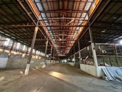 For RentLandWongwianyai, Charoennakor : Land for Rent with warehouse loft style near Chao Praya River