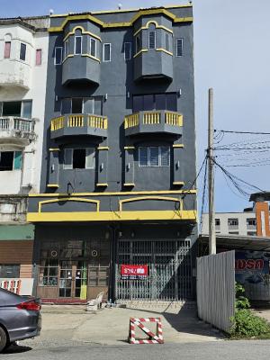 For SaleShophouseSamut Prakan,Samrong : For Sale: Urgent sale, cheap sale, ready to move in @Bang Pu 54, 4.5-storey commercial building behind the corner, selling only 4.5 million baht, excellent condition, Sai Mu must know, house number 128/4, beautiful number, suitable for doing business, ver