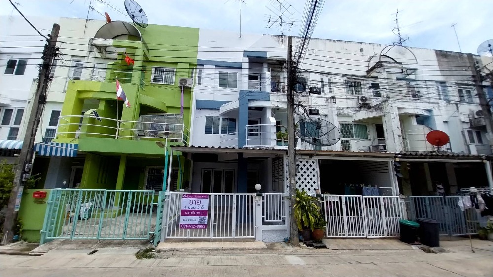 For SaleHouseKasetsart, Ratchayothin : 💥🎋Townhome 4 bedrooms, 3 bathrooms, Thanykan village, appraisal 2.3 million, selling 1.99 million, completely renovated 🎋💥
