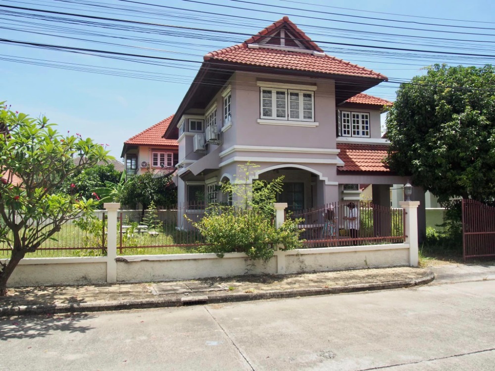For SaleHousePattaya, Bangsaen, Chonburi : This house is selling urgently!!! Selling cheap!!! Sam Muk Thani Project