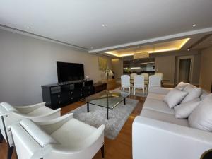 ให้เช่าคอนโดสุขุมวิท อโศก ทองหล่อ : Rental : Super Luxury Penthouse In Thonglor , 3 Bed , 3 Bath , 165 Sq.m , 3th Floor