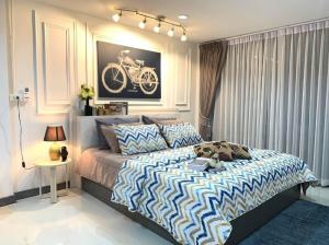 For SaleShophousePinklao, Charansanitwong : H0075😍 For SELL💲Rent:290,000฿📞O88-7984117,O65-9423251✅LineID:@sureresidence